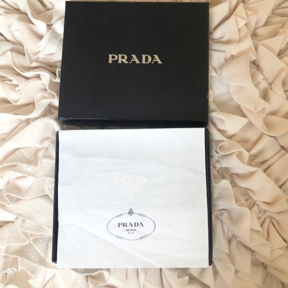 Prada Black Wallet - Picture 4 of 11